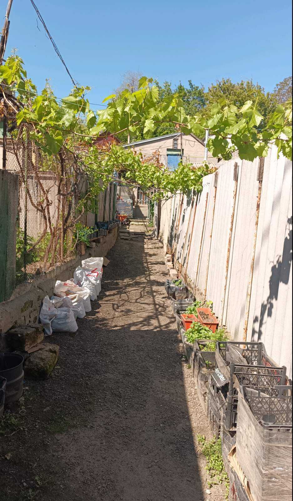 Продам часть дома на Слободке