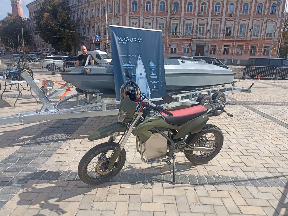 Мотард електромотоцикл