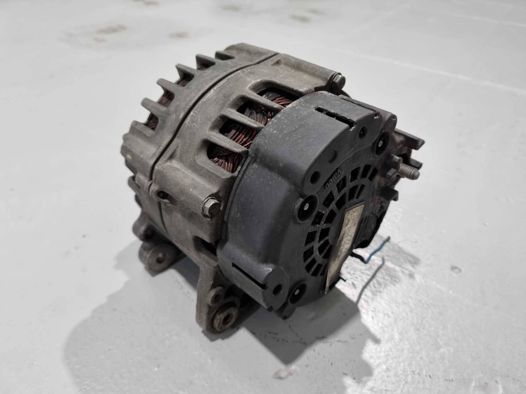 Alternador VW marca Valeo