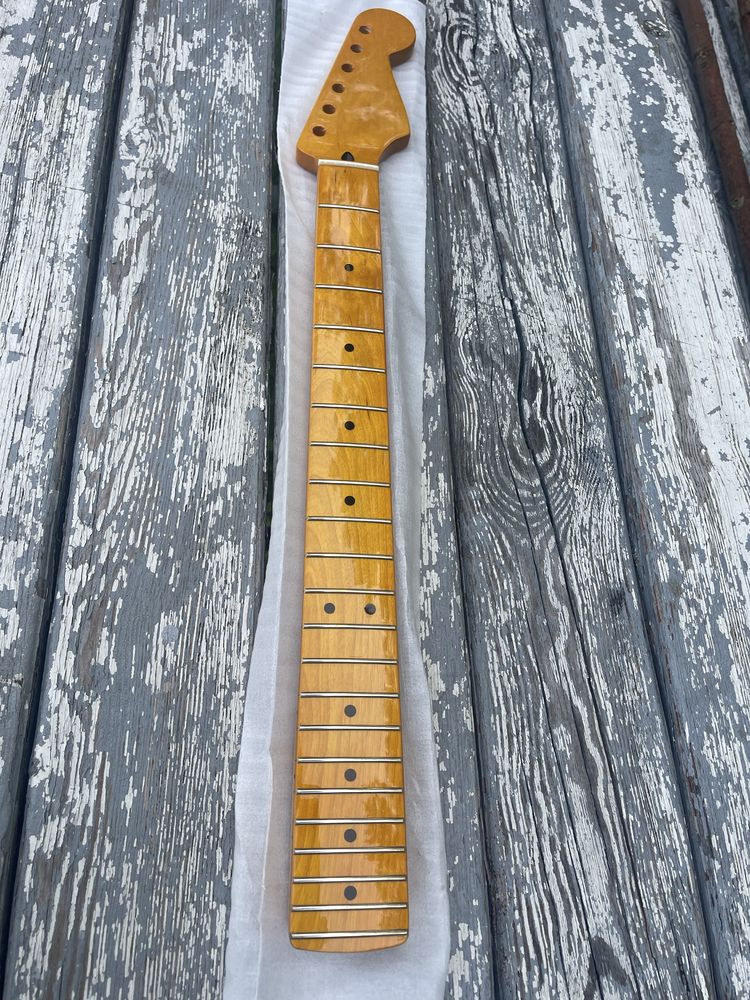 Gryf gitary typu stratocaster