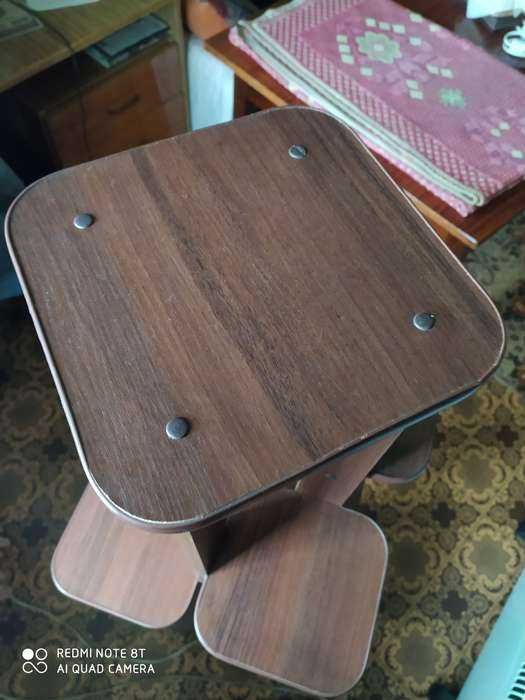 Полка напольная деревянная