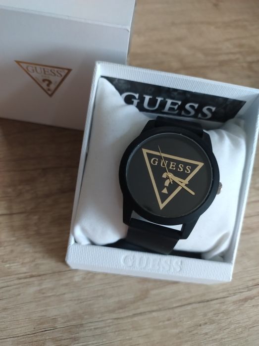 Zegarek.     Guess