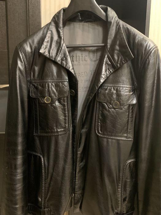 Шкіряна куртка.