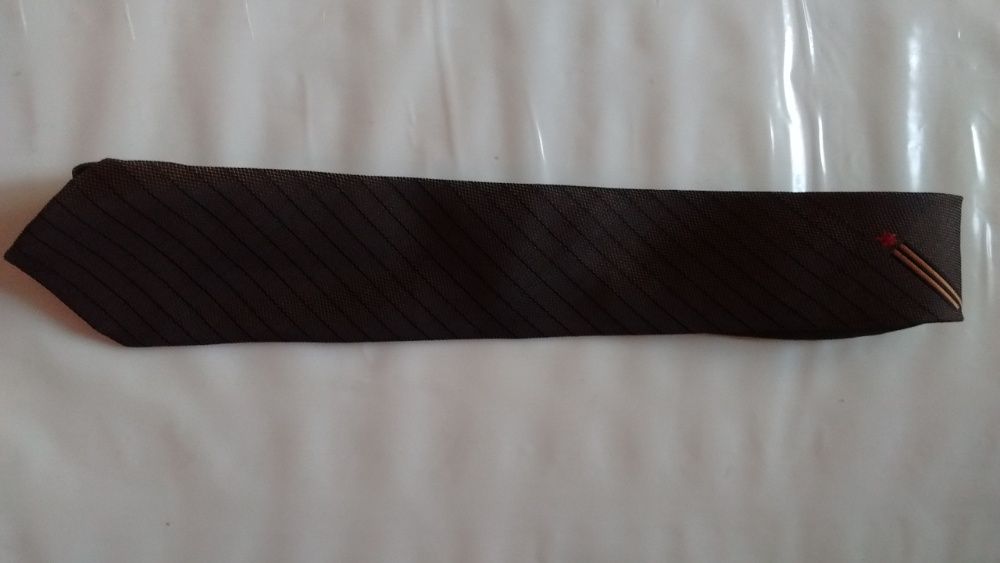 Тёмно-коричневый советский галстук для мужской рубашки