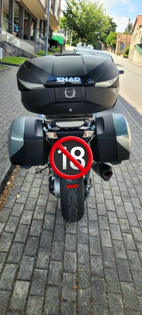 Kawasaki GTR 1400 ABS