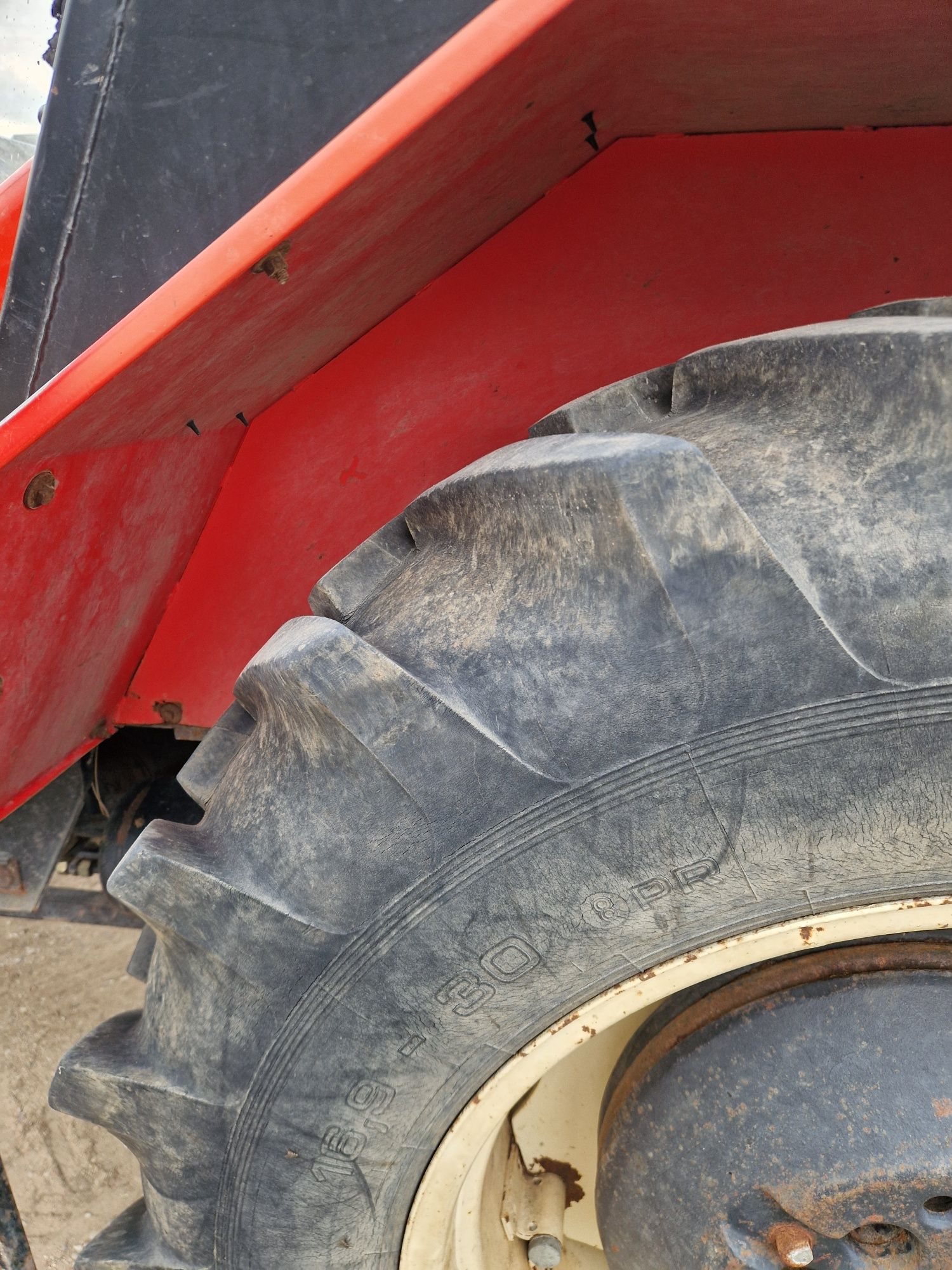 Zetor 5340 z ładowaczem