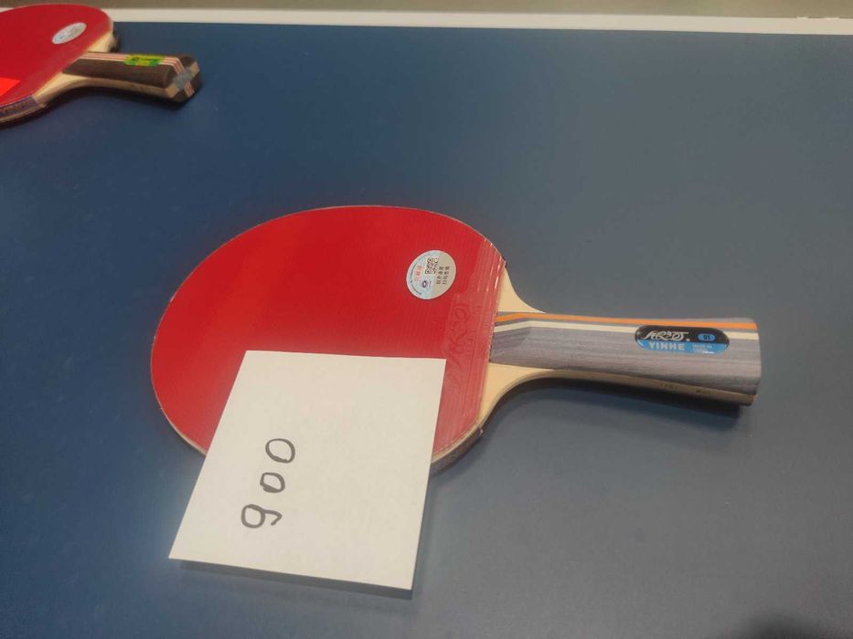 Ракетка для настольного тенниса. Много разных.