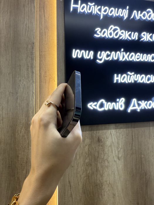 Б/у IPHONE 12Pro Max 128/256 всі кольори Костюшка,5 igrand