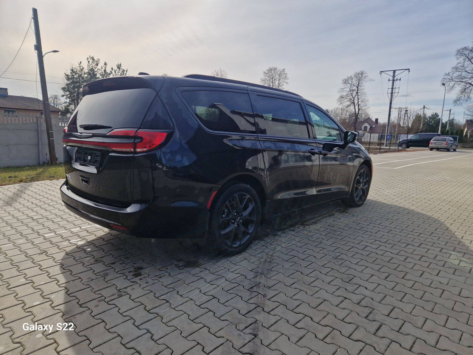 Wypożyczalnia wynajem samochodów bus- 8/9 osobowe, VIP