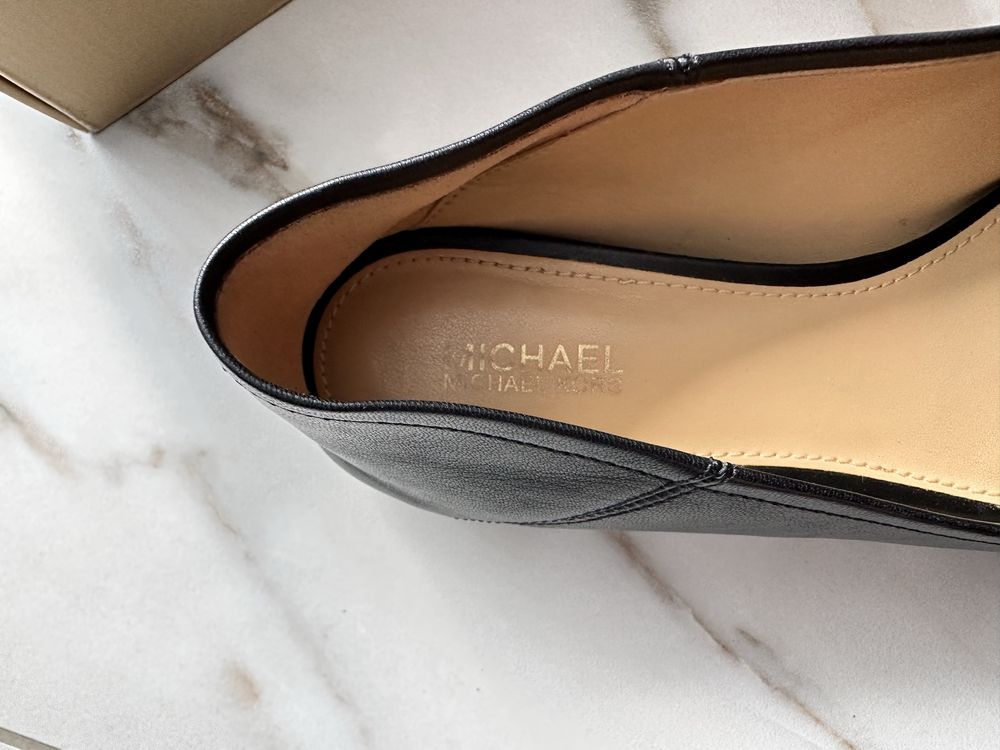 Макасини бренду Michael Kors