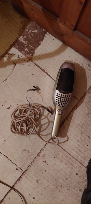 Пылесос на 12 вольт в машине можно включать