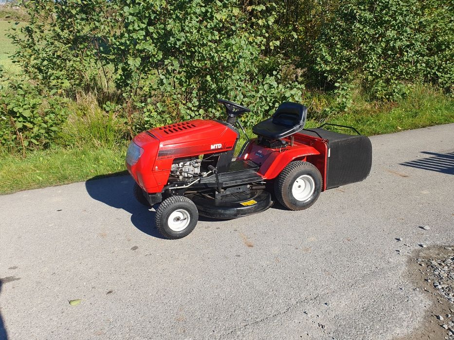Kosiarka traktorek MTD