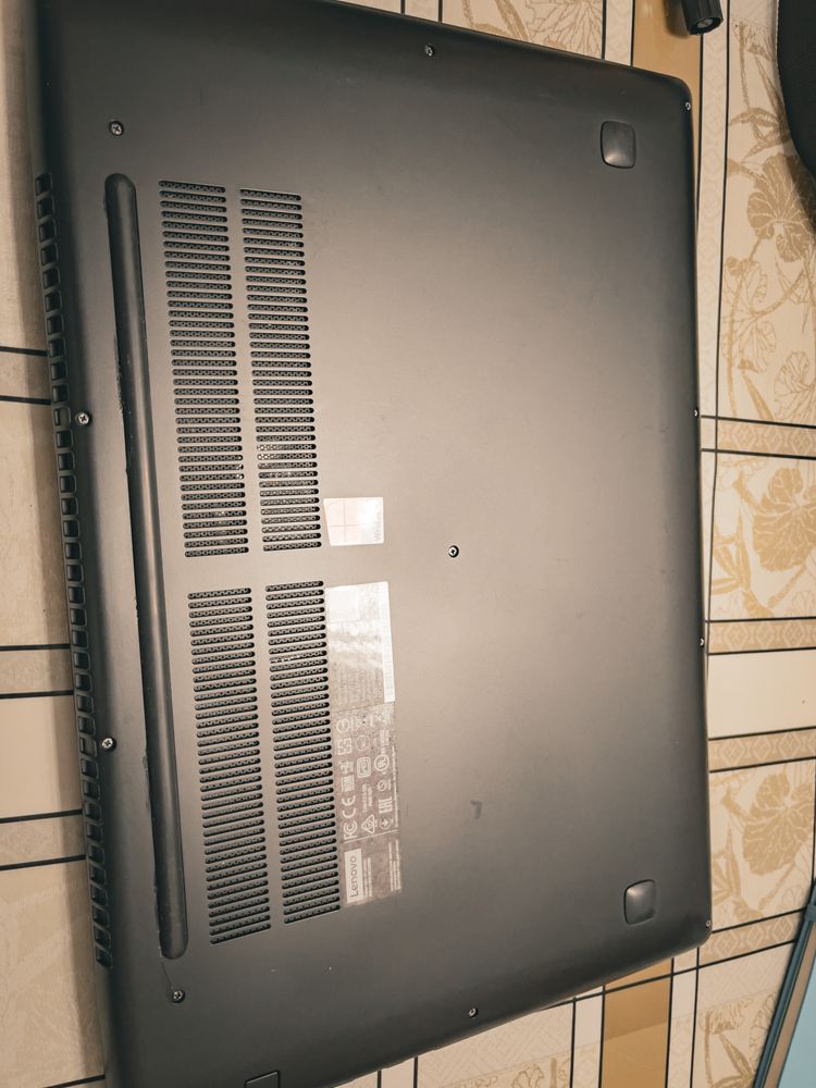 Lenovo ideapad 700 - 15ISK