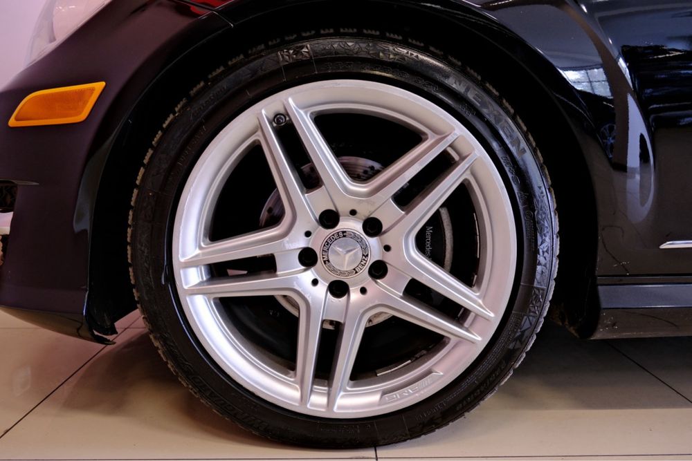 Mercedes C250 AMG 2014 год 1.8 Kompressor