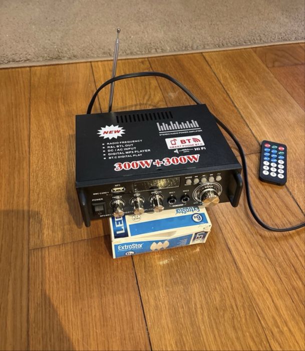 Stereo audio power amplifier