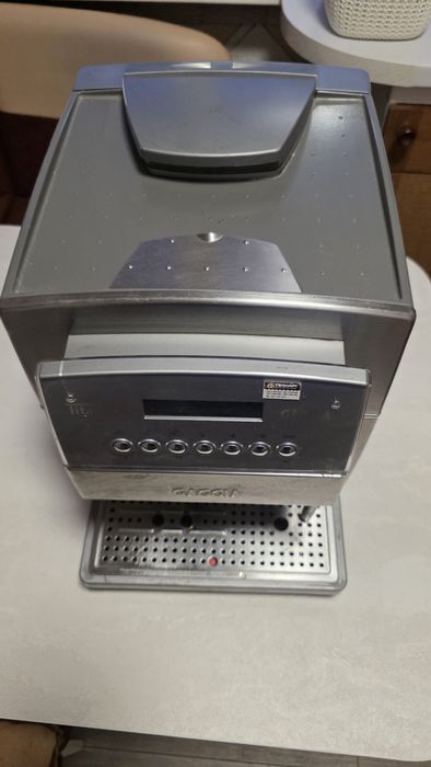 Продаю кофе машину