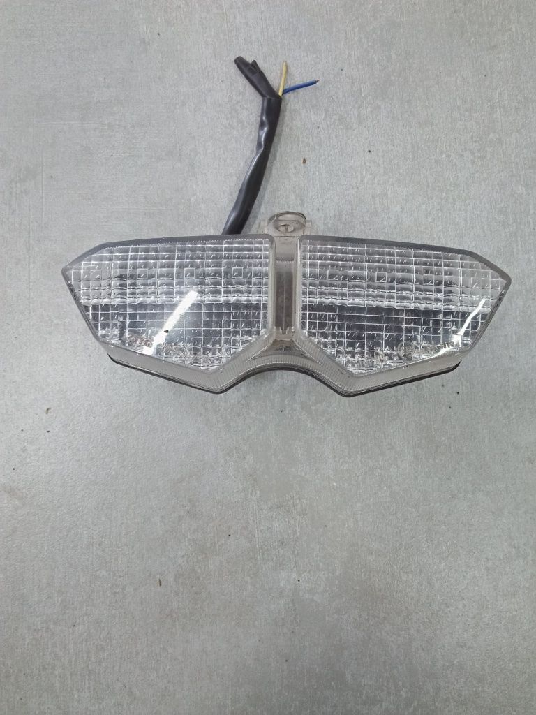 Yamaha YZF-R6 RJ05 RJ09 03-05 LAMPA TYŁ