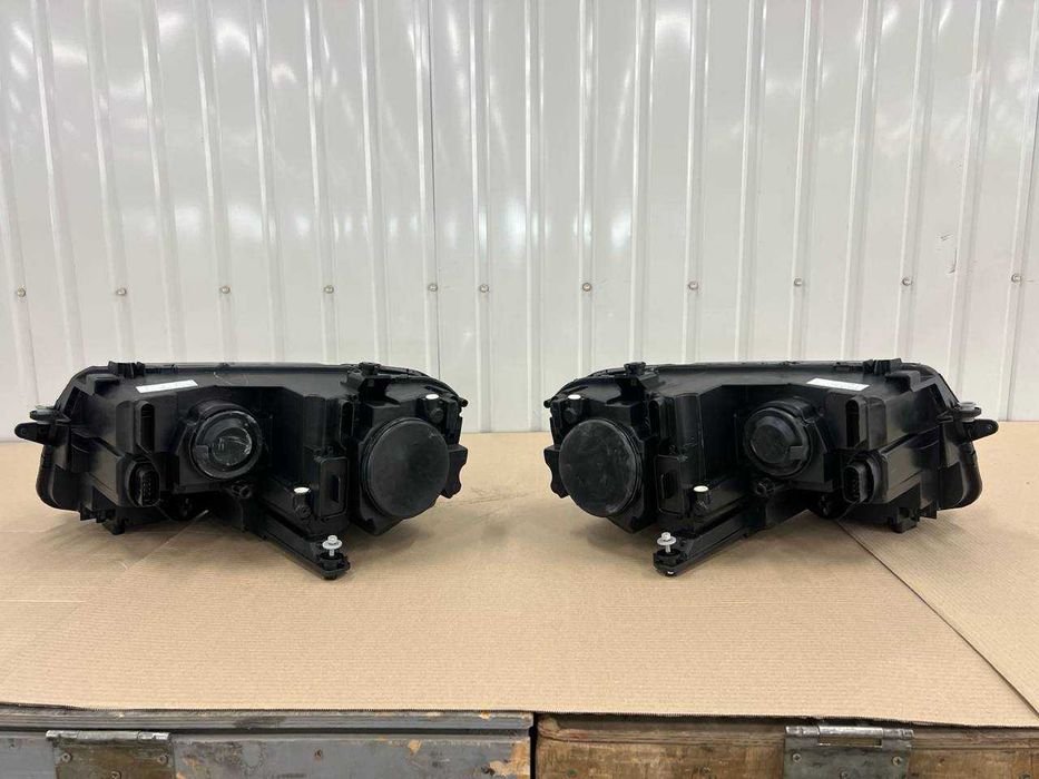 Фара передня VW Tiguan 2 покоління 2018-2021 року