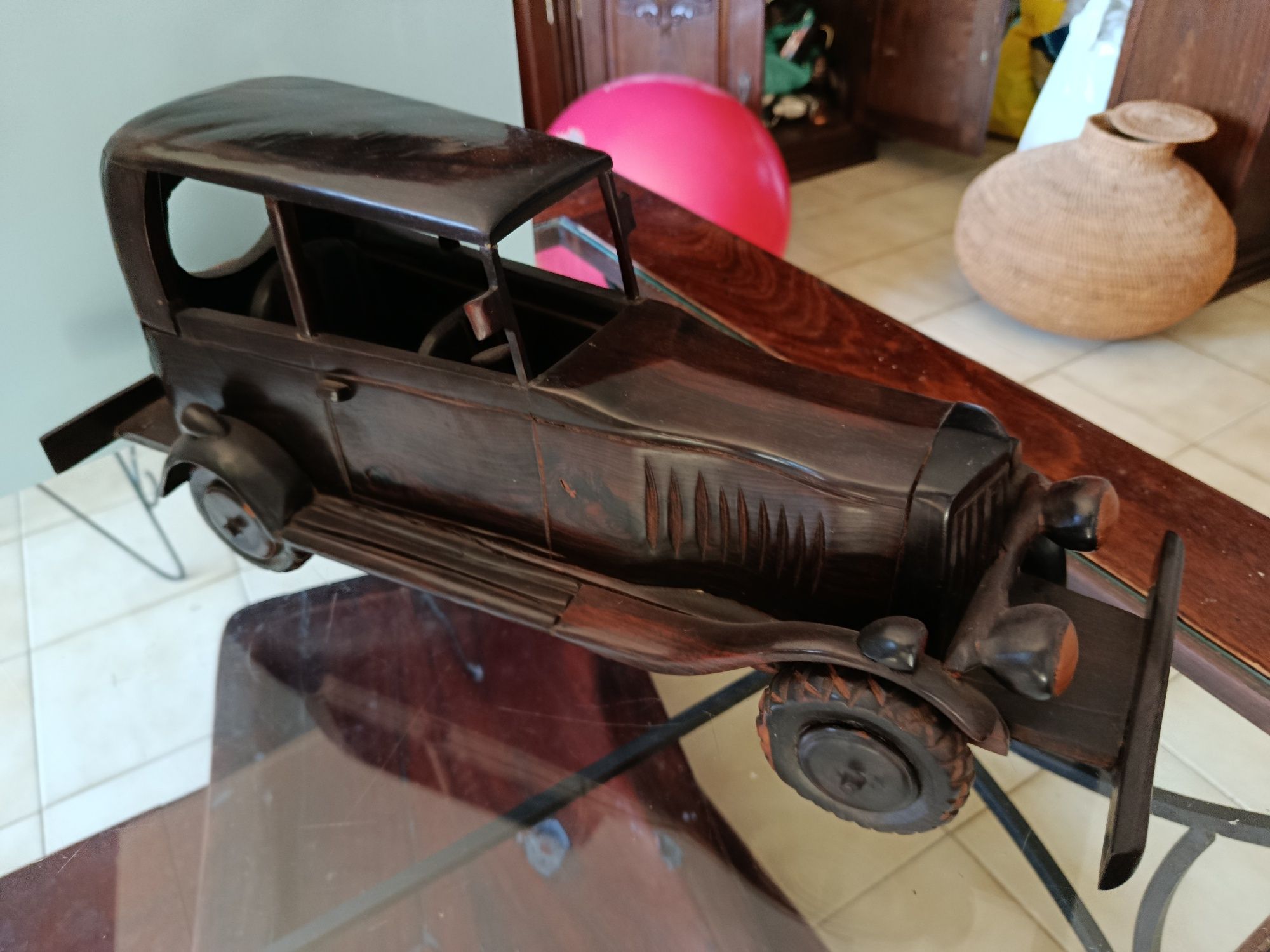 Carro de madeira