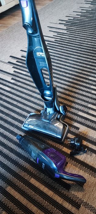 Pionowy odkurzacz Russell Hobbs Turbo Vac Pro