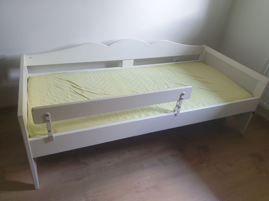 Łóżko dziecięce Henvik Ikea z materacem
