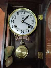 Relógio de corda antigo