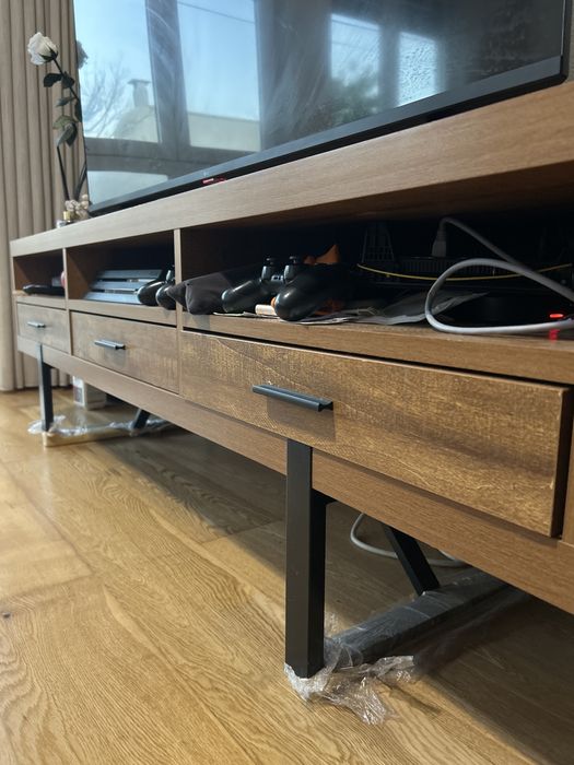 Rack para tv com 3 gavetas