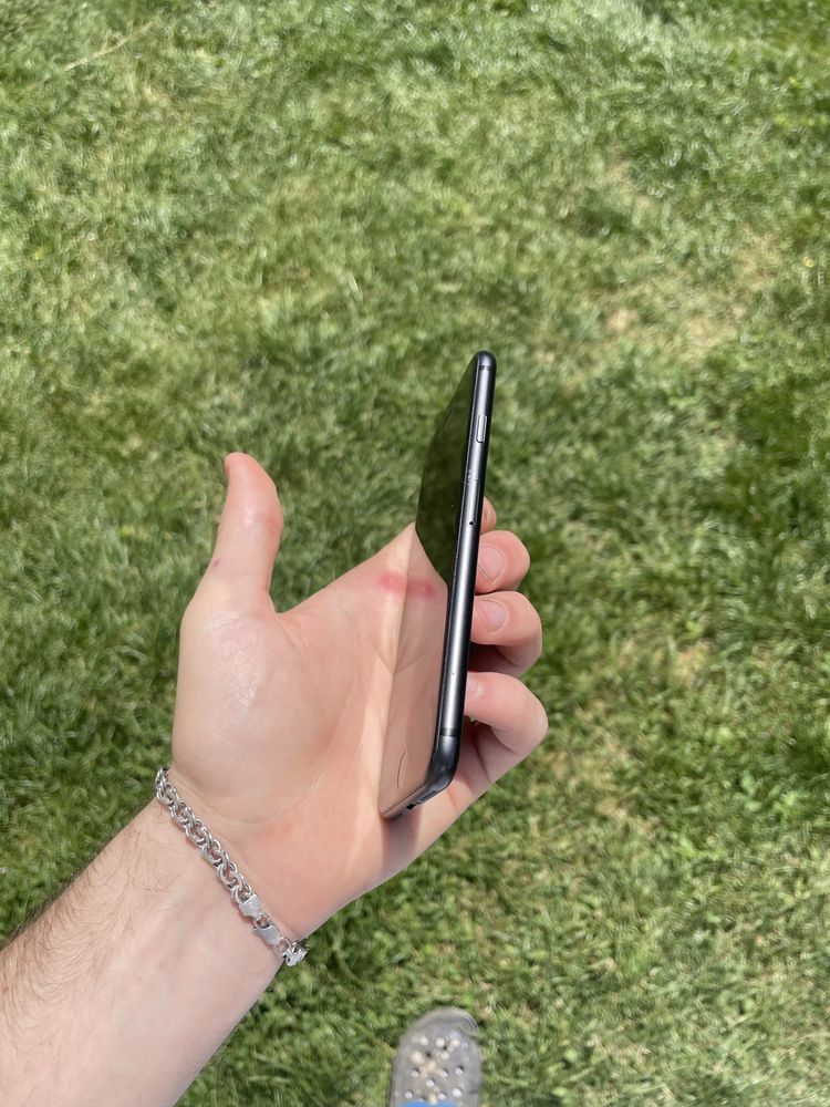 Iphone 8 64 black