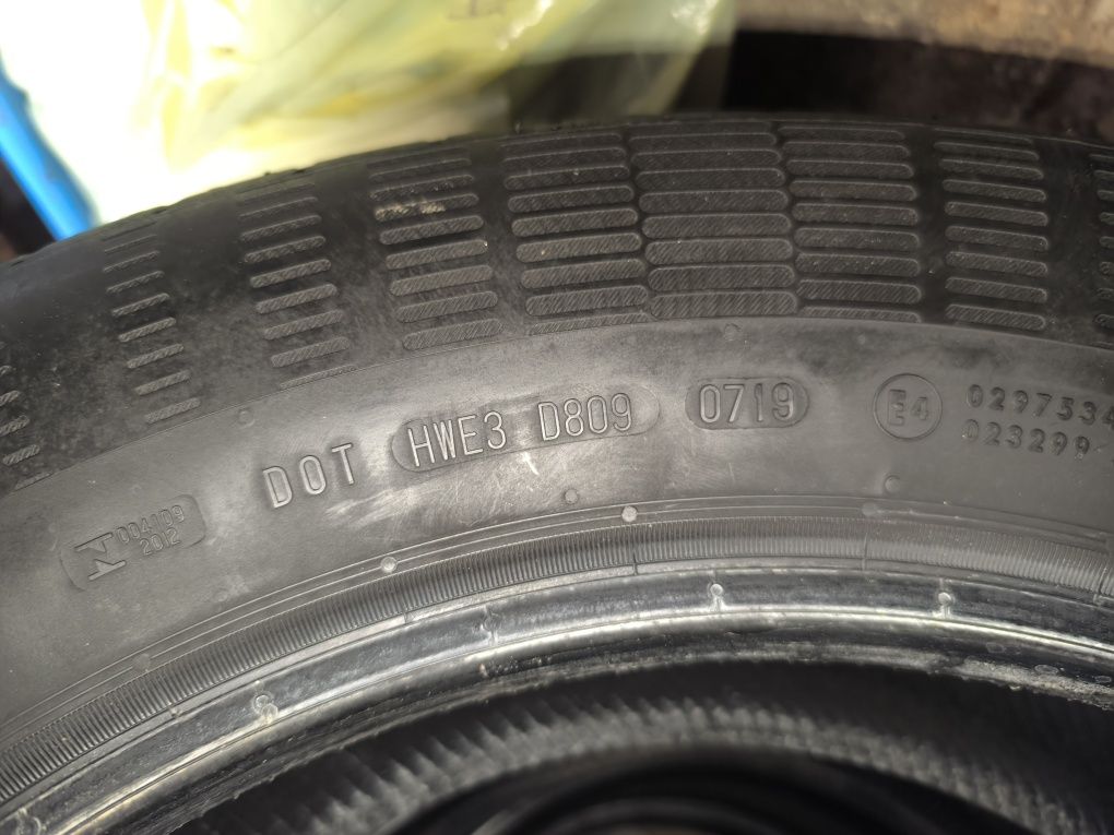 Opony Continental ContiEcoContact 5 215/65 R17