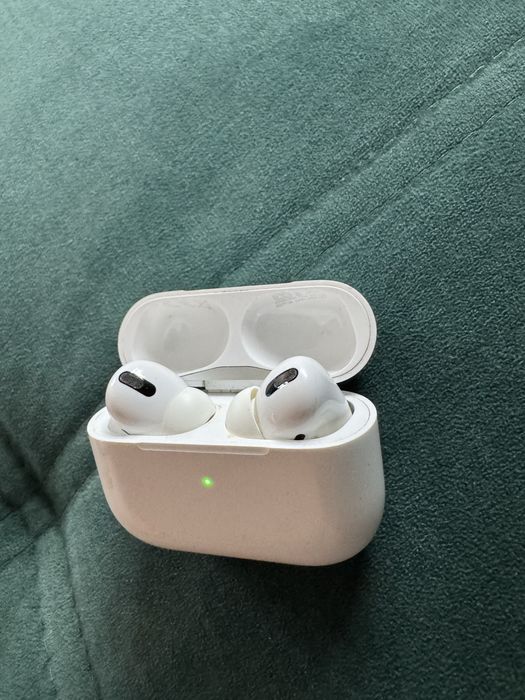 Air pods pro uszkodzone
