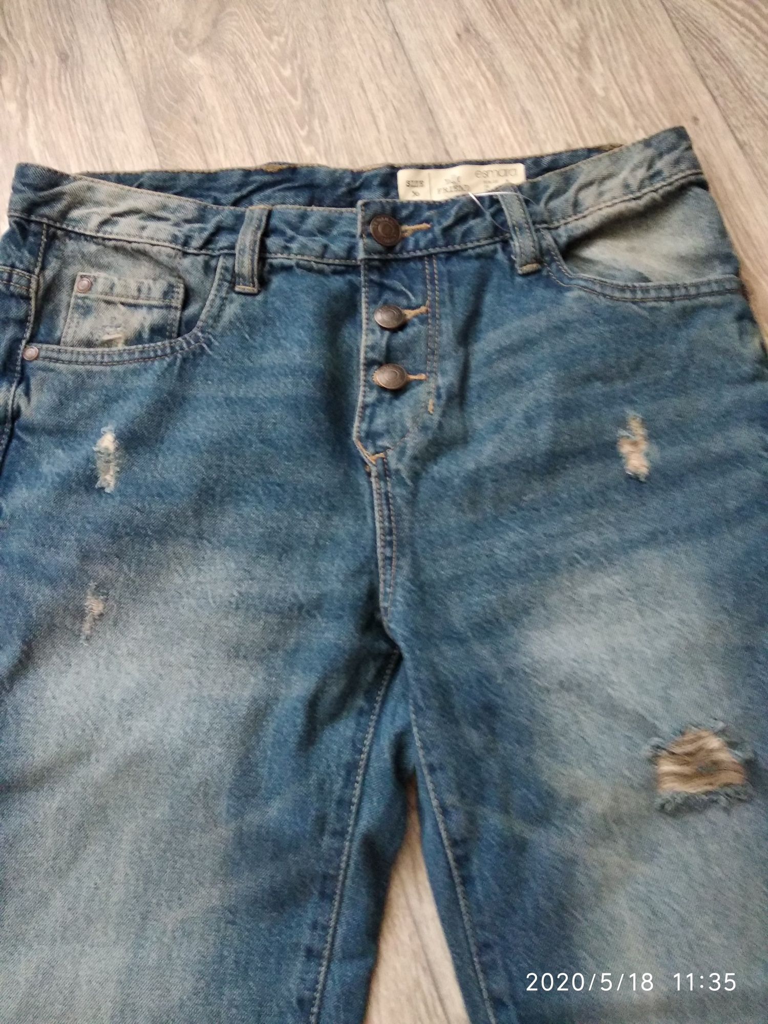 Стильный джинсы бойфренды