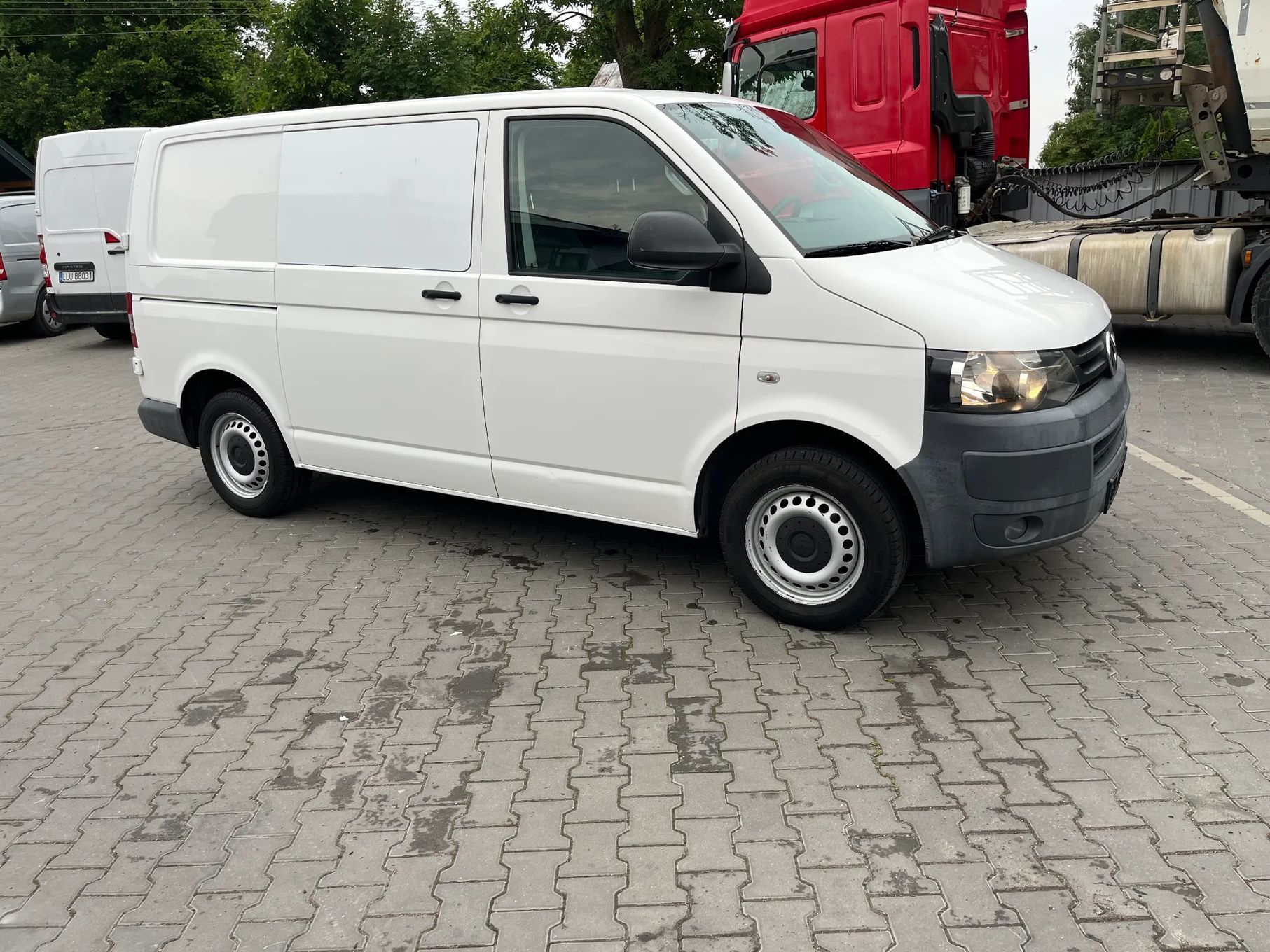 Volkswagen Transporter  Volkswagen T5 Transporter  Lift 140KM 6 manual Faktura Vat23%