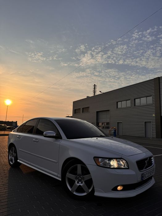 volvo s40 r-design