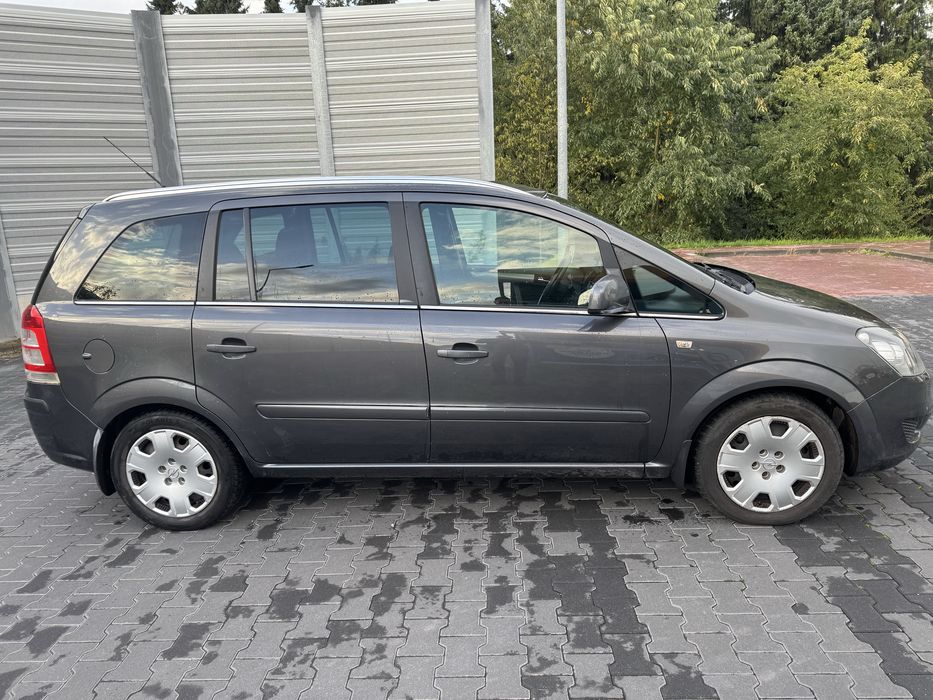 Opel Zafira 2011 Disel 7 osobowy 250 tys !