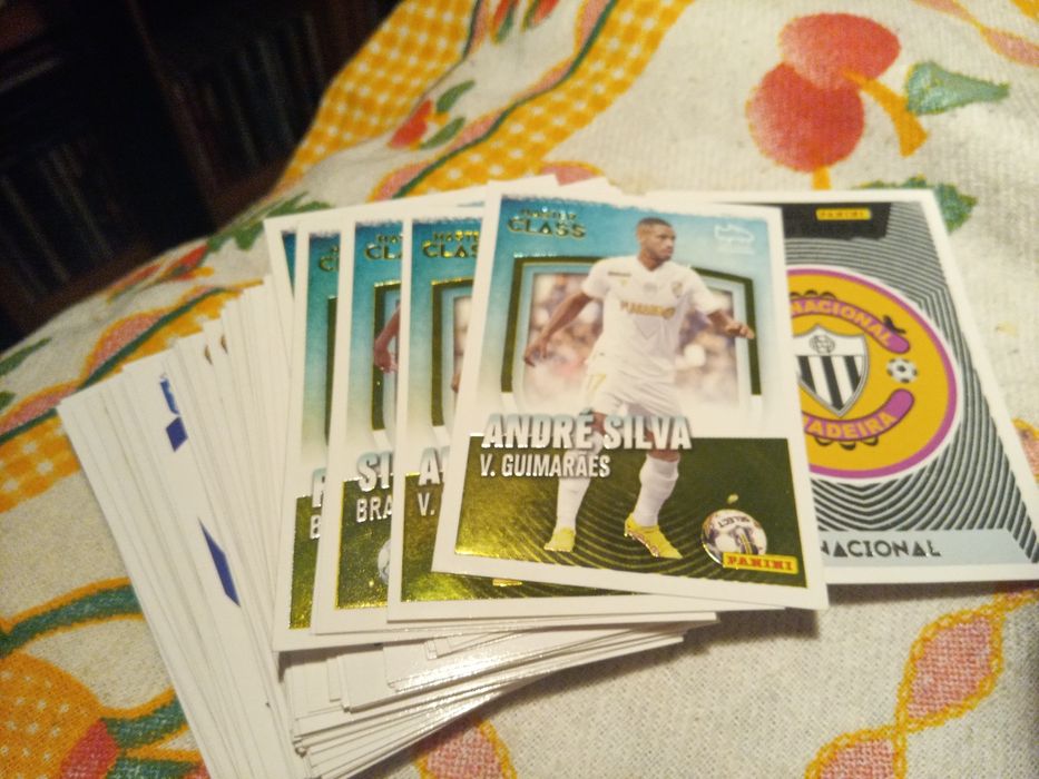 Lote de cromos liga bwin 2022/2023 com últimas akisicoes