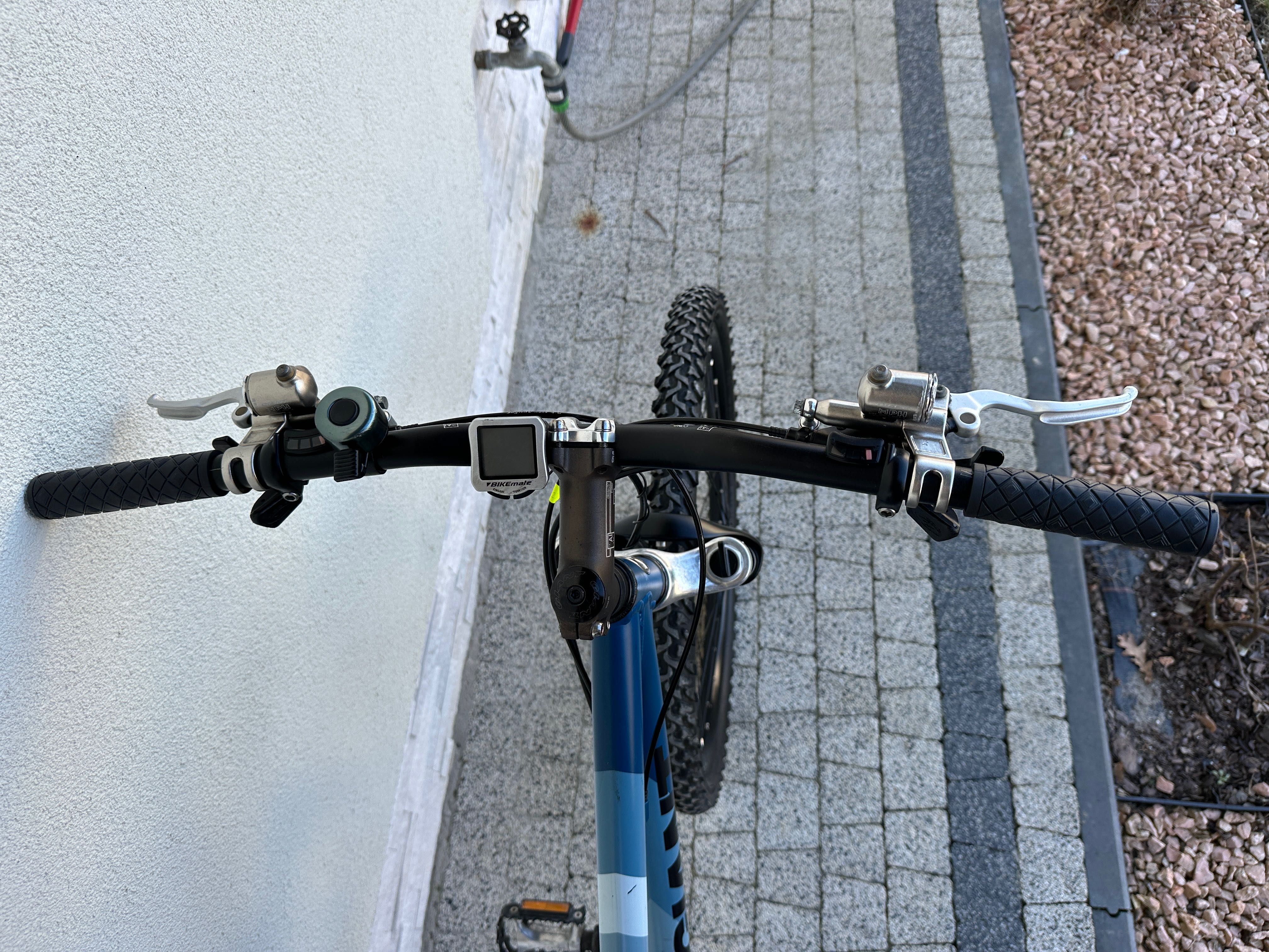 Rower GIANT - Mtb, koła 26, Deore, hamulce hydrauliczne, rama XS