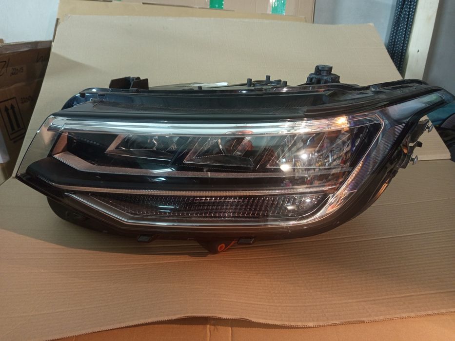Фара Tiguan Тігуан 17-21 галоген і full led з блоками. Вживані. Різні