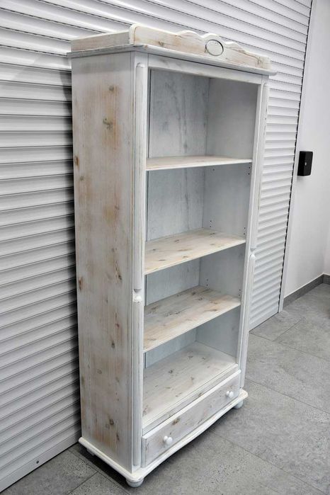 regał z drewna sosnowego - jak nowy