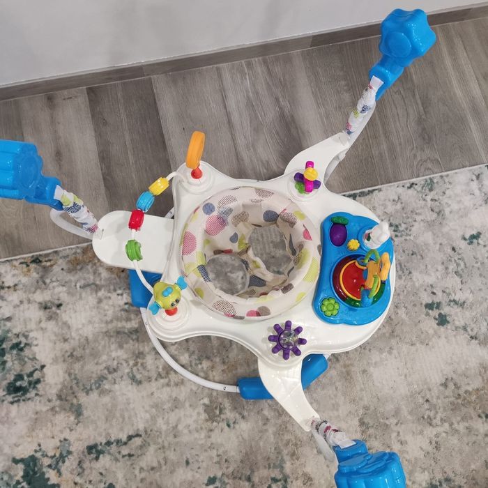 Saltador e centro de atividades Babysauteur