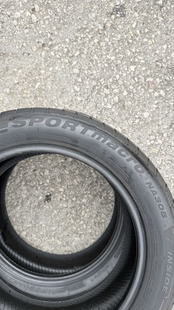 Pneus 215/55r17 Sunny Sportmacro NA305 com 75% piso