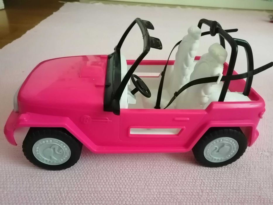 Barbie pink jeep Malibu +  Ken