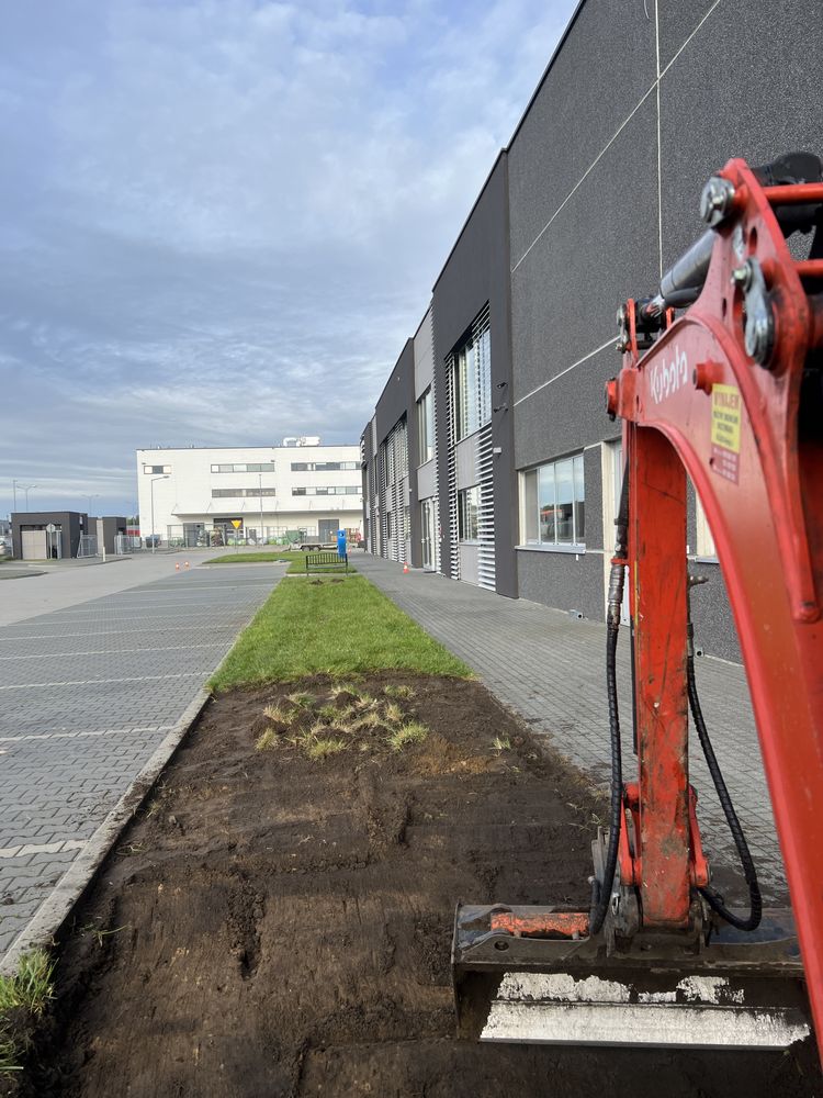 Ogrody - zakładanie trawników , ogrodów , systemy nawadniania