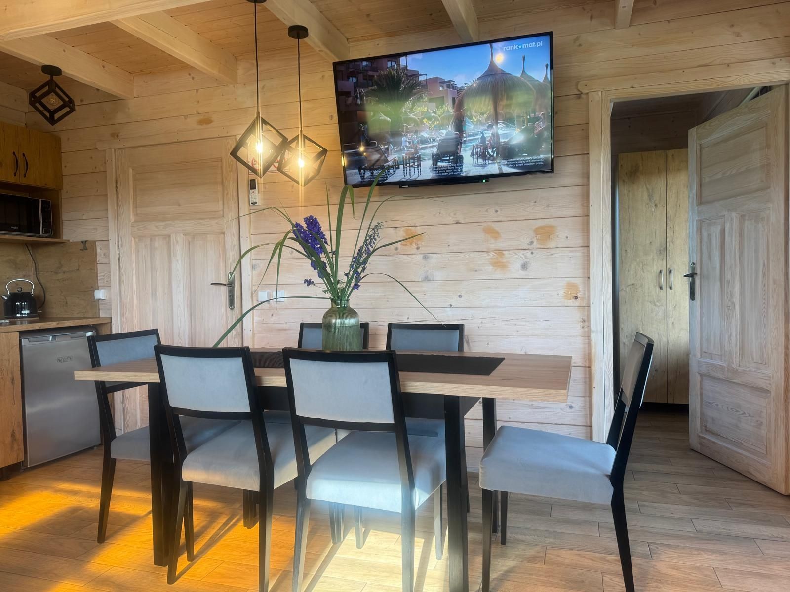 Domek na Mazurach z jacuzzi, sauna, 8 os.  Mrągowo, jezioro 1,2 km