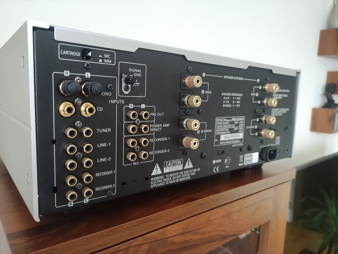 Sprzedam wzmacniacz Denon PMA-2010ae