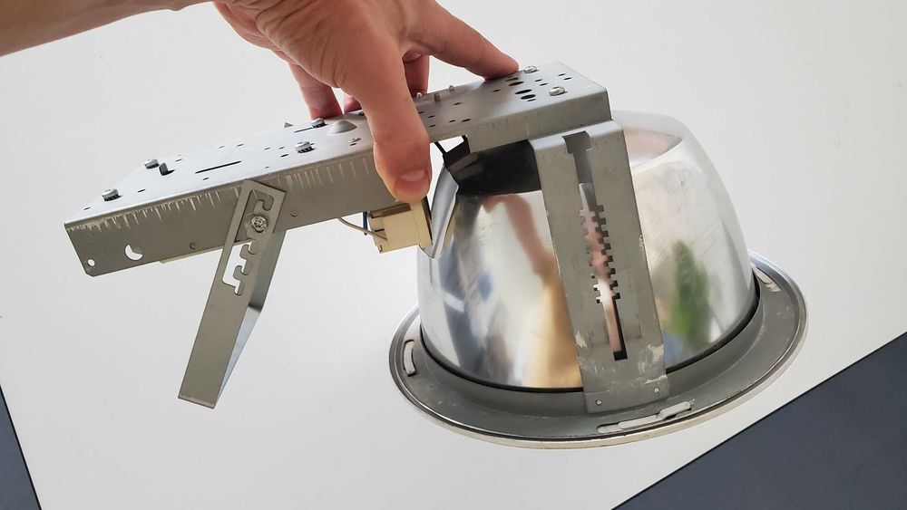 Oprawa sufitowa Armstrong G24d-2 - do przerobki na LED - Tania!