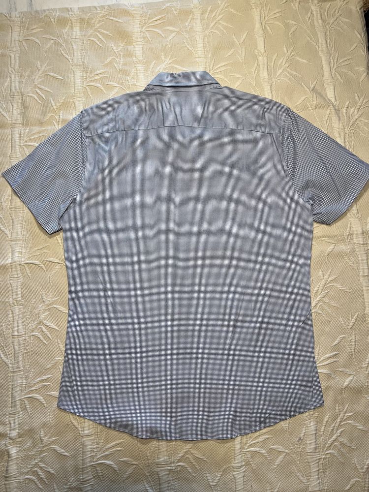 Camisa Abercrombie manga curta - Tamanho L