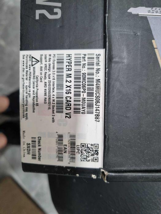 ASUS Hyper M.2 x16 Card V2 — Placa de Expansão NVMe 4x M.2