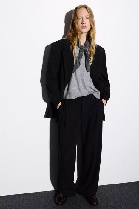 Елегантні штани із защіпами pullandbear