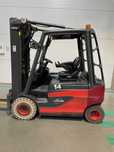 Wózek widłowy elektryczny LINDE E25 / udźwig 2.5T / TRIPLEX