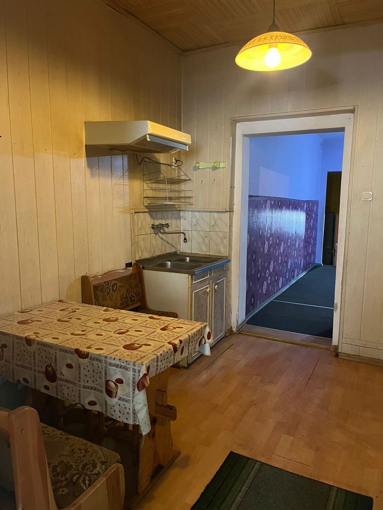 Mieszkanie 4 pokojowe w kamienicy